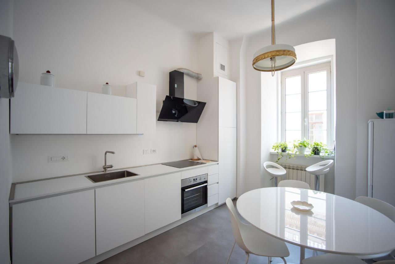 Art & History - New - Modern Classic Apartment Trieste Luaran gambar