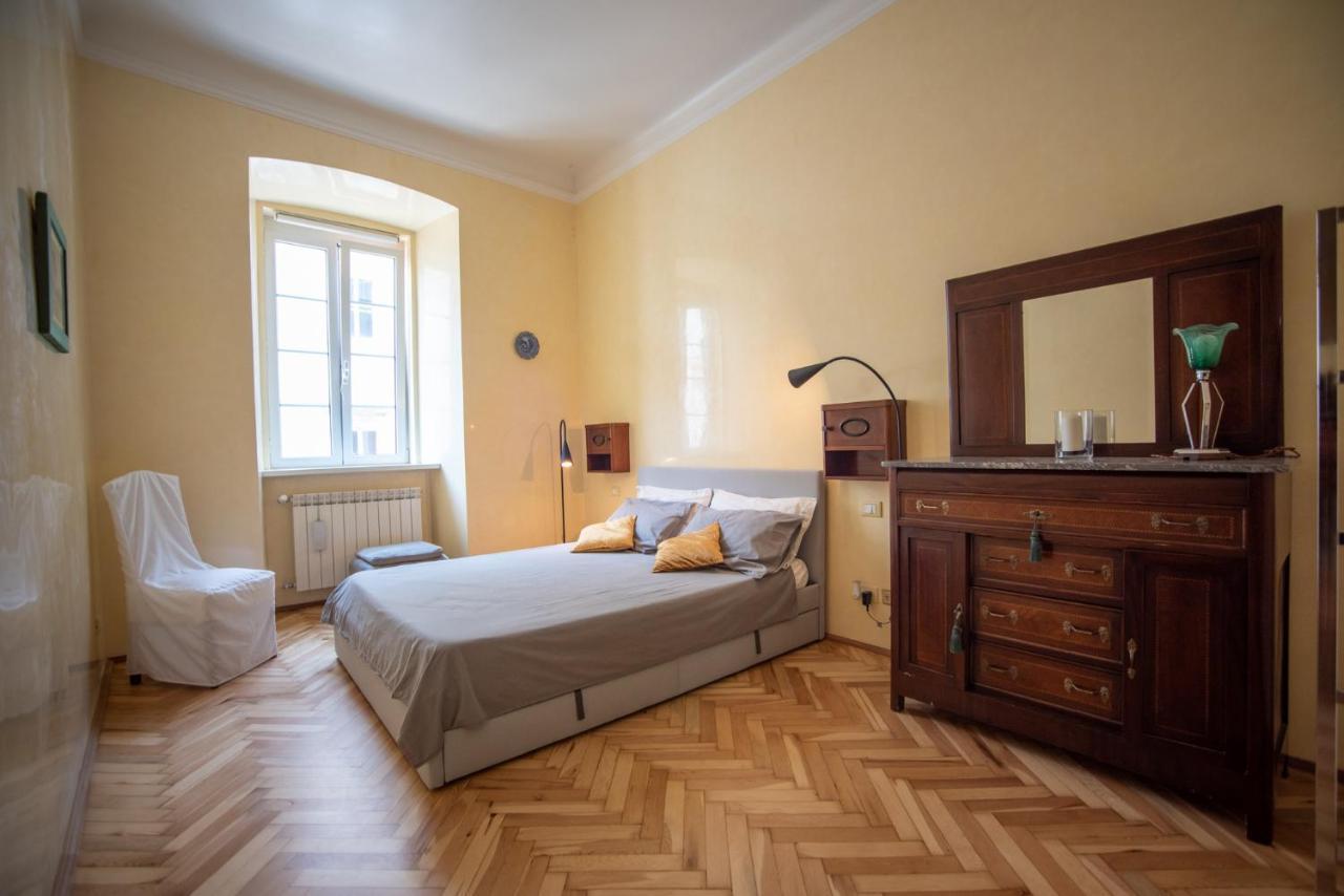 Art & History - New - Modern Classic Apartment Trieste Luaran gambar